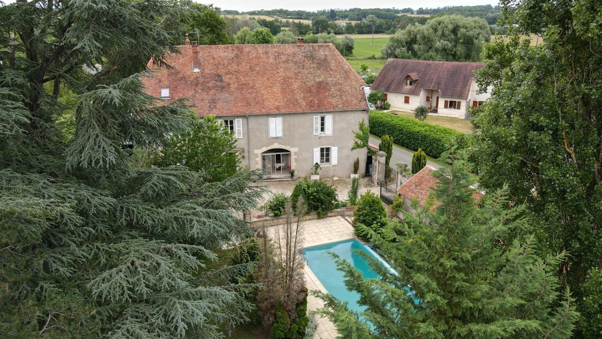 Le Cedre Bleu - Maison D'Hotes Chatenois (Jura) Kültér fotó